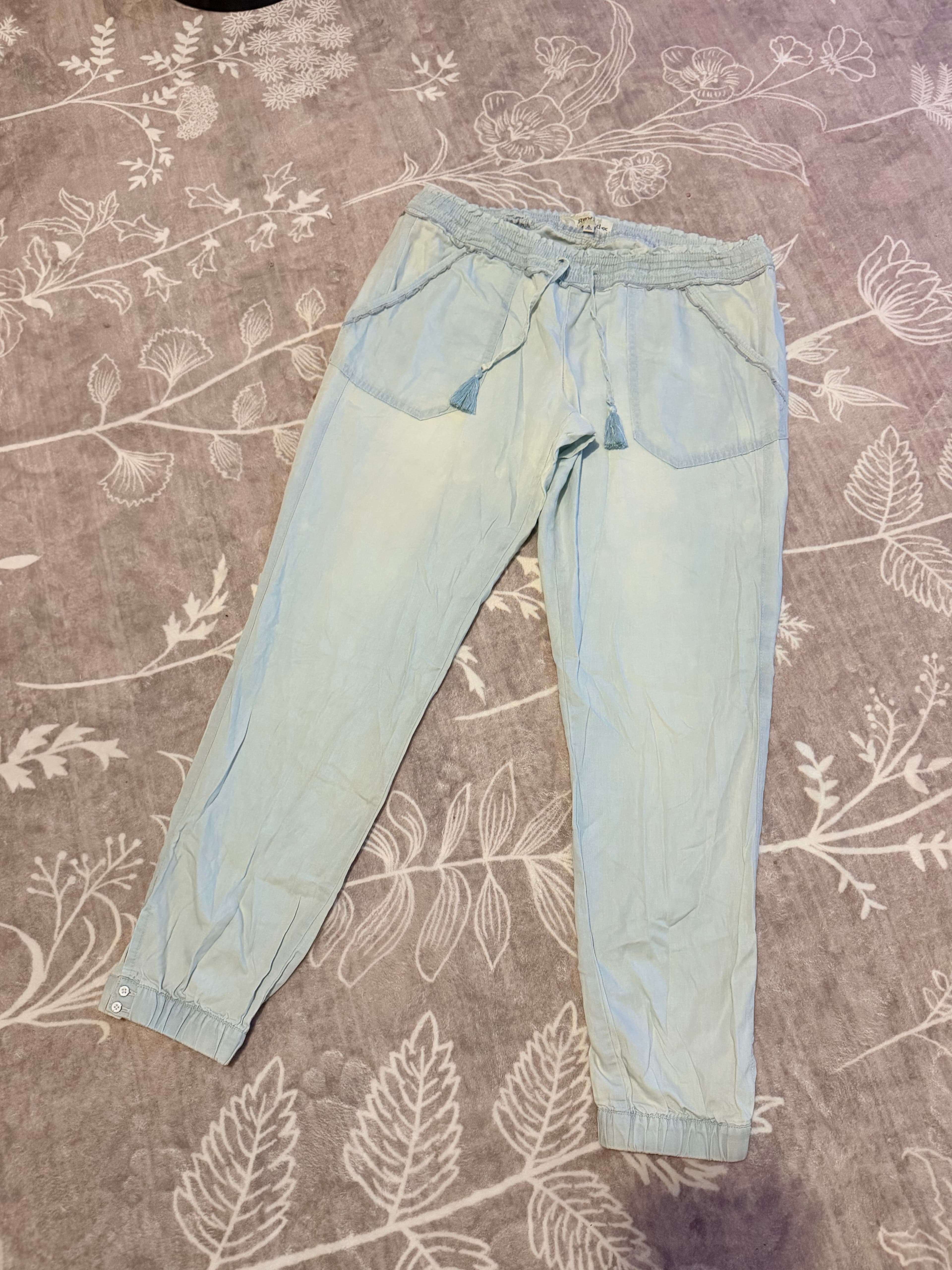 Chambray jogger pants with tassel drawstring waist size 9